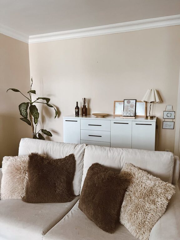 Tips for Creating a Cosy and Inviting Living Room Space
